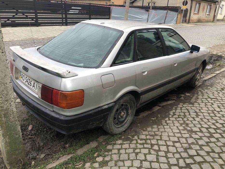 Двері багажник та ін зап ауді 80б3