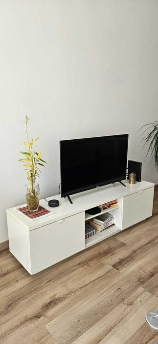 Rack de TV (BYÅS IKEA)