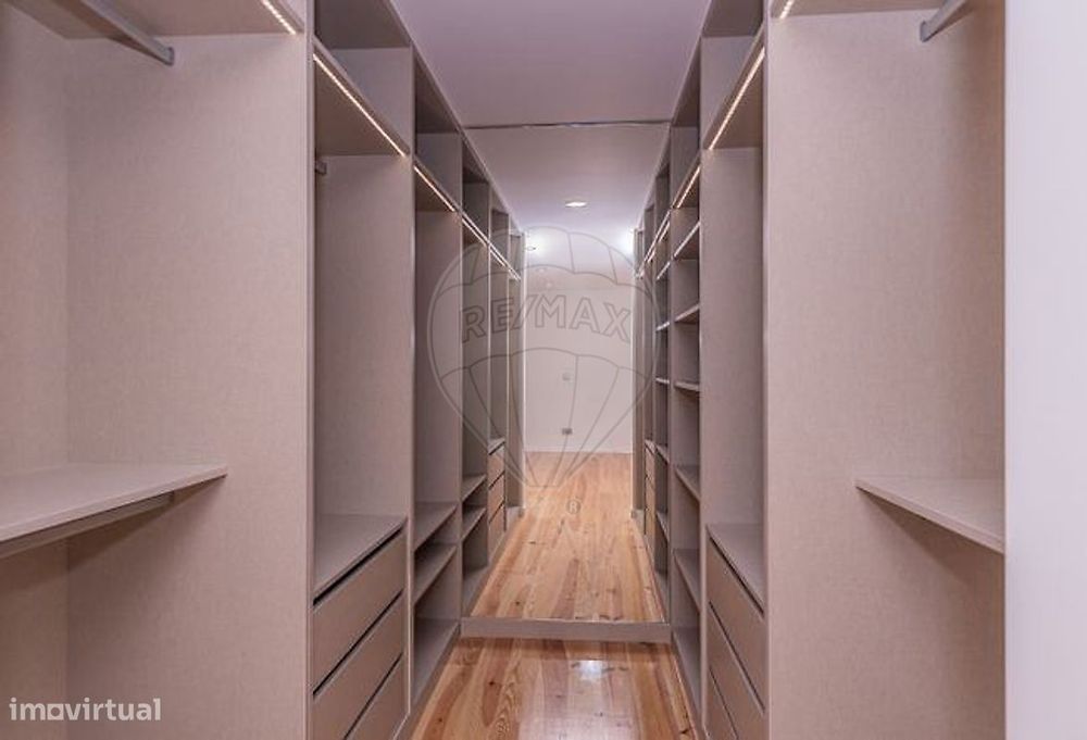 Apartamento T4 para venda