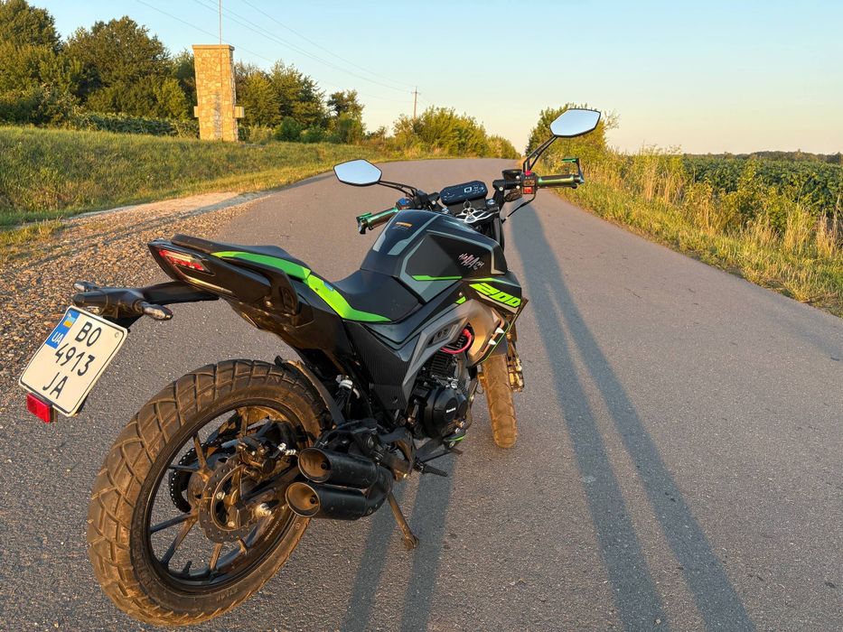 Продам Mustang st 200