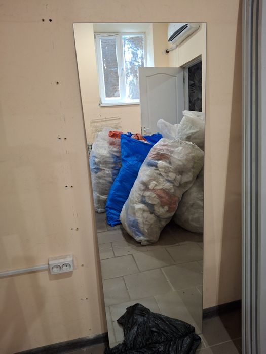 Продам зеркала на стену