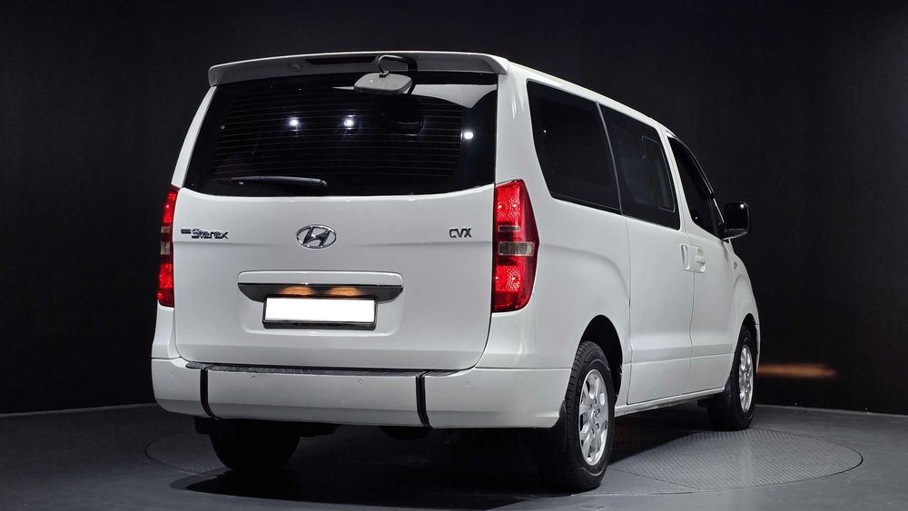 Продам Hyundai Grand Starex (2011) — Інклюзивний автомобіль з підйомником, з ПДВ