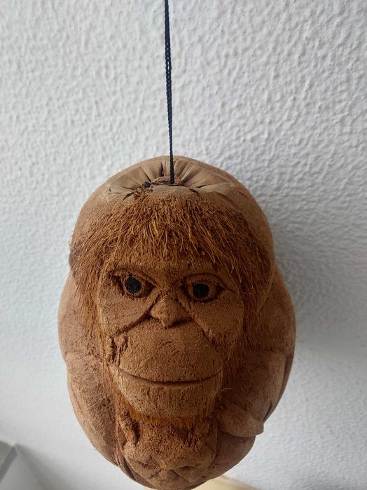 Artesanato - Macaco feito em coco
