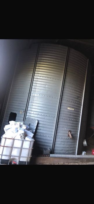 Silos zbożowy wewnętrzny płaskodenny 100t
