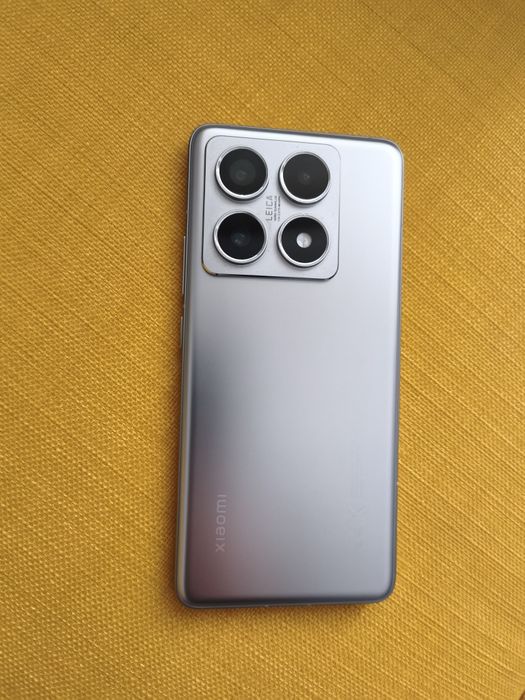 Smartphone Xiaomi 14T Pro - 6 meses