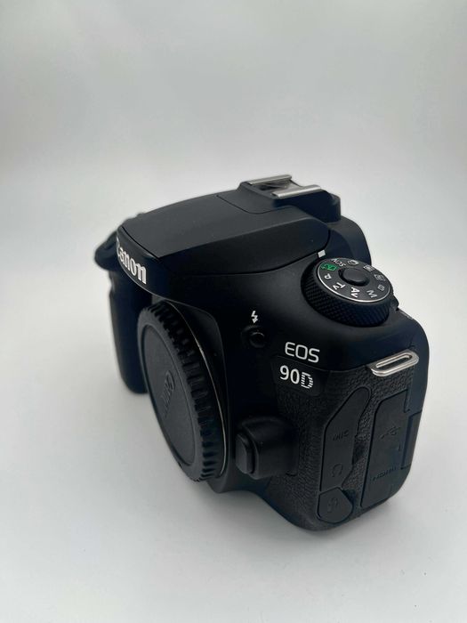 Canon 90D praticamente nova!!
