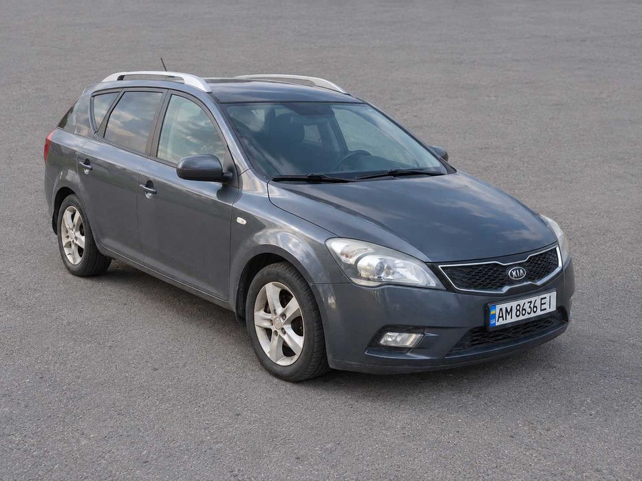 Продам автомобіль KIA CEED універсал, дизель 1,6, 2012р., 1 покоління