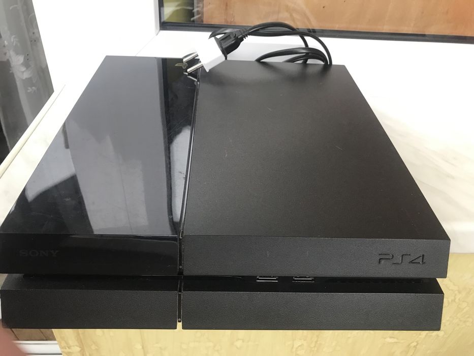 Продам PS 4 fat 500 Gb
