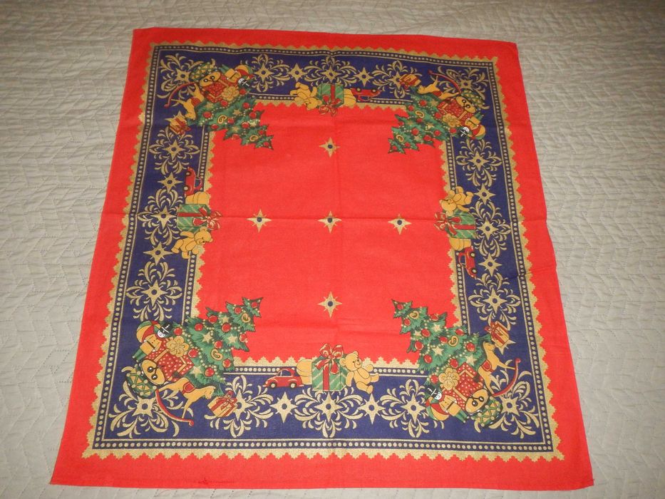 Новорічна різдвяна скатертина серветка р. 80см х 74см