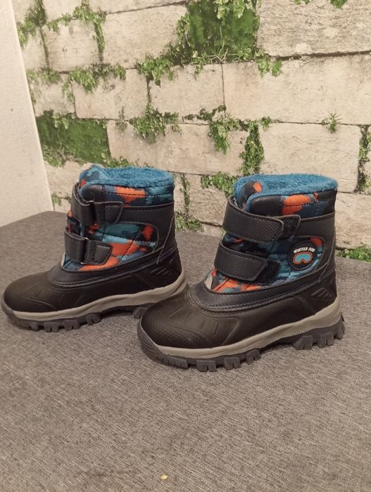 Śniegowce w rozmiarze 25