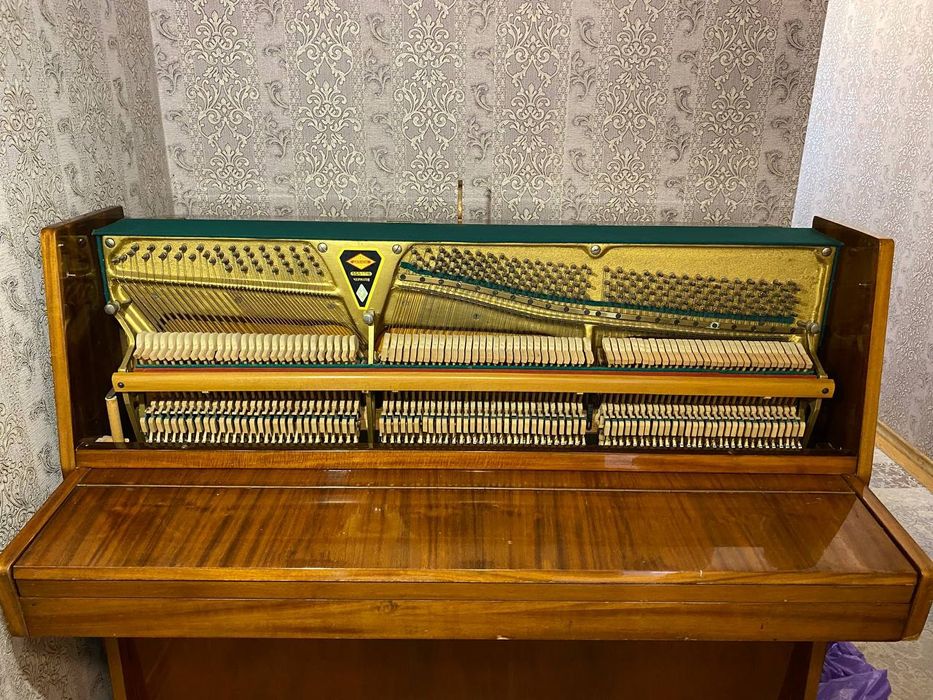 Фортепіано "Україна"