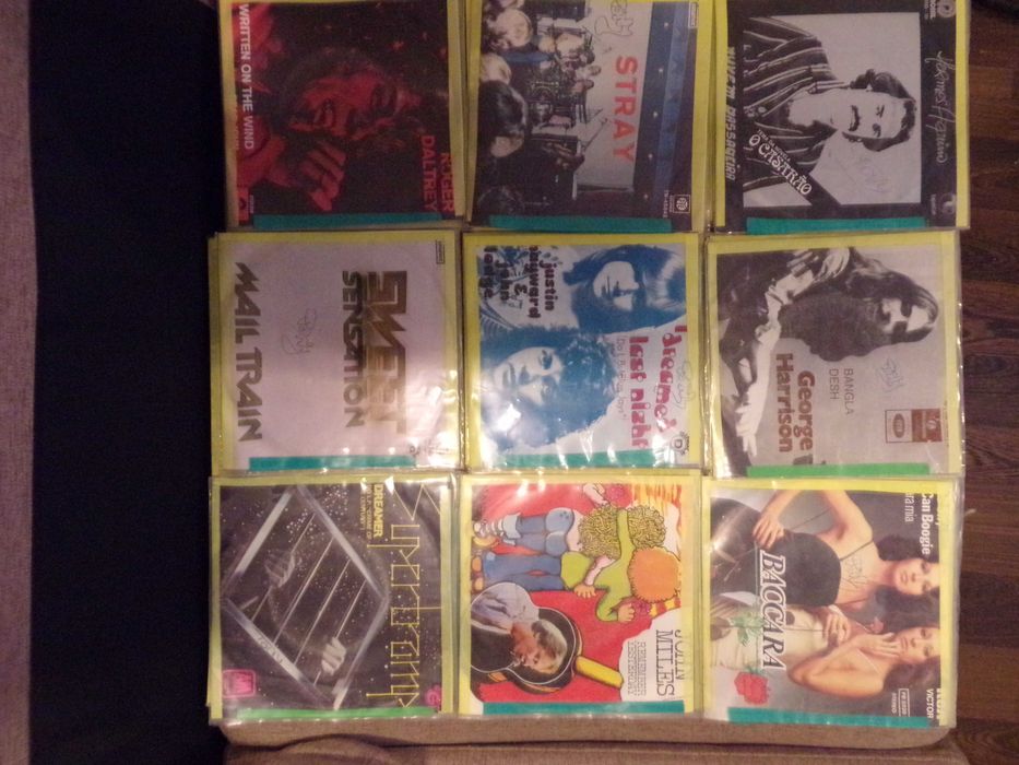 Discos de vinil -43 singles - 50€