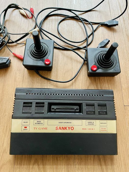 Consola Retro TV Game SANKYO 128 in 1 + 2 Joysticks