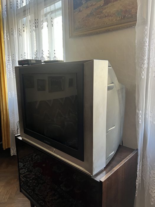 Телевізор ламповий + пульт