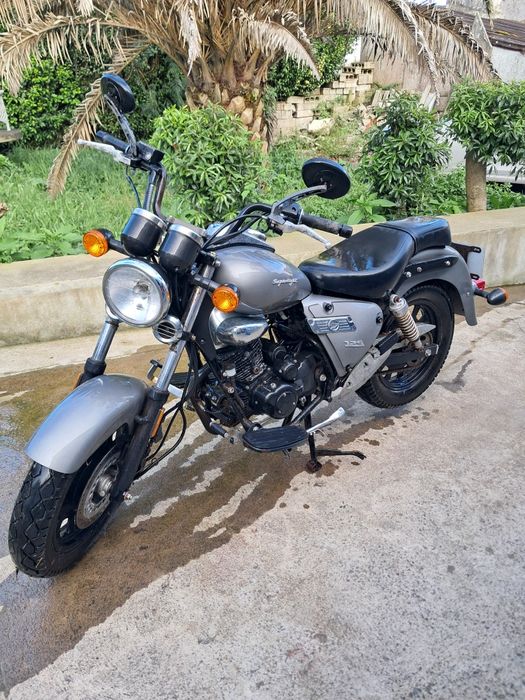 Mota Keeway superlight 125-cinza