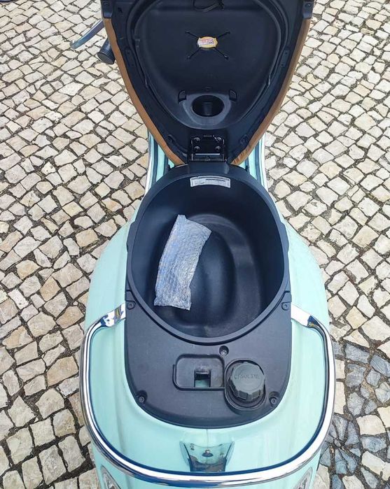 Vespa Primavera 50T - verde relax