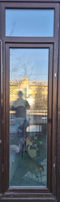 Продам балконні металопластикові двері