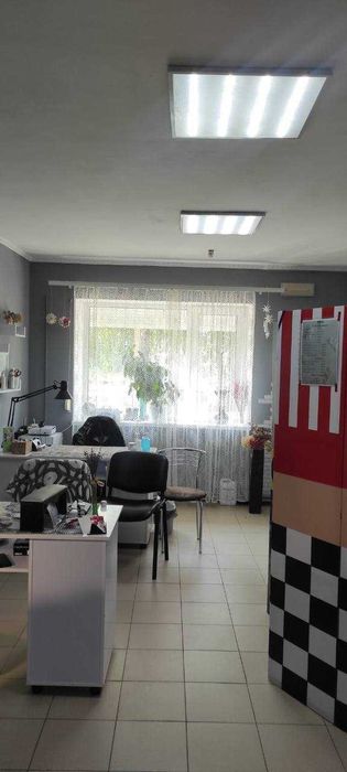 Продам приміщення під бізнес