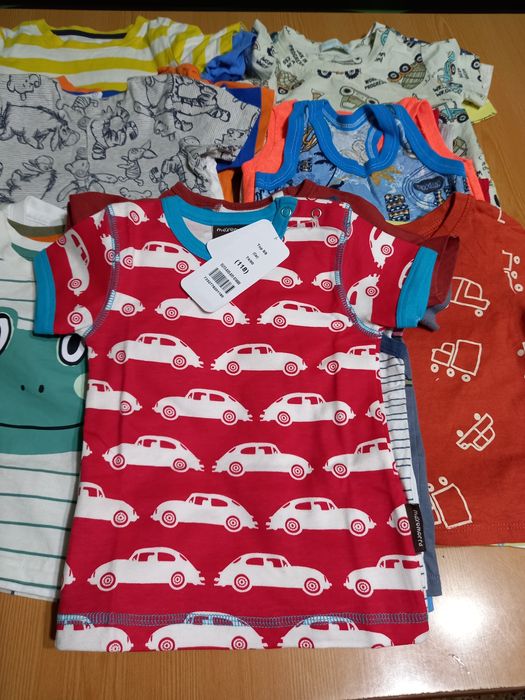 Футболки,майки на хлопчика 9-12 міс.