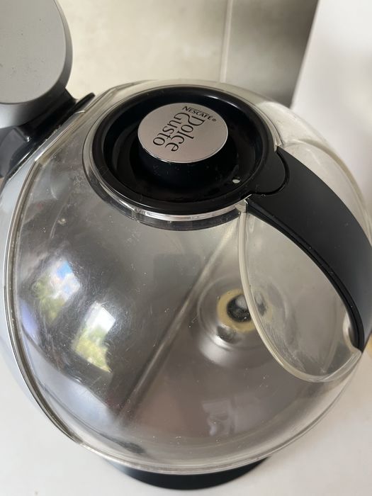 Máquina de Café Dolce Gusto em Excelente Estado + Oferta de Cápsulas