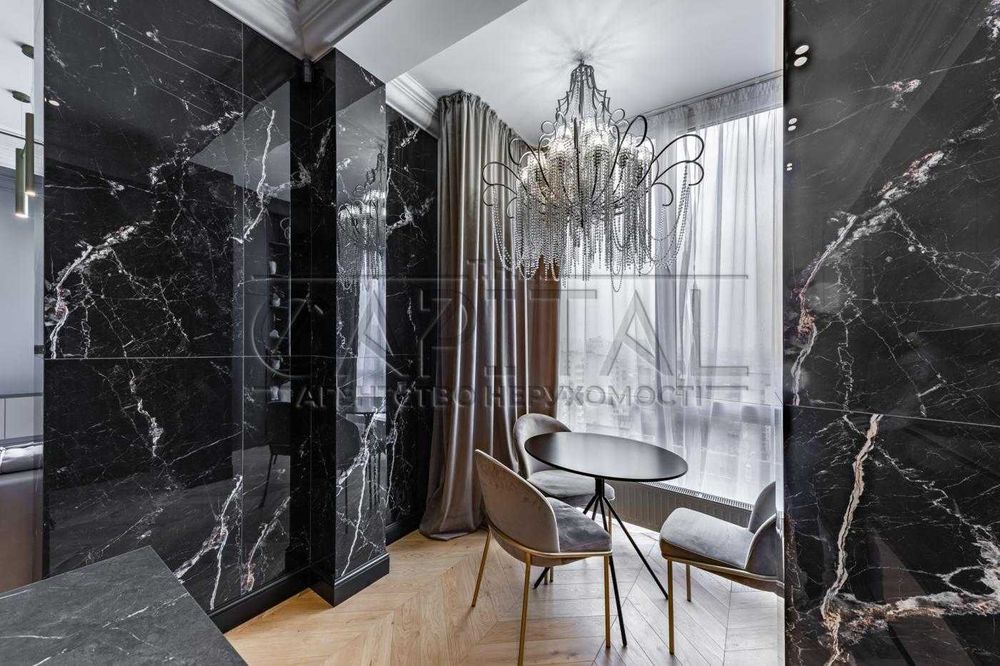 Центр. Золоті Ворота. Нова квартира, Ярославів град