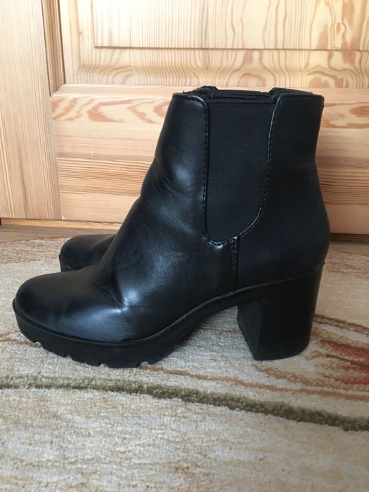 Botki Stradivarius rozm 36
