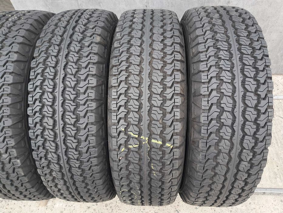 Резина літо 90% протектор Good Year 215 R15C Wrangler AT/SA