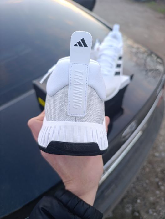 Adidas Everyset Trainer original p.47,5(30,5) нові