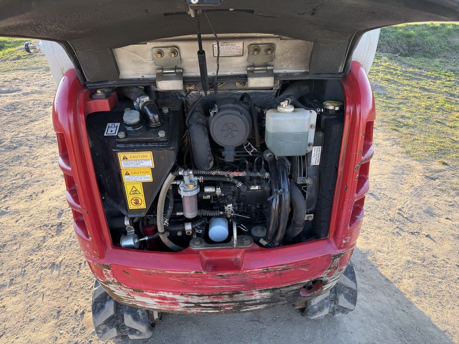 Minikoparka Takeuchi TB 216