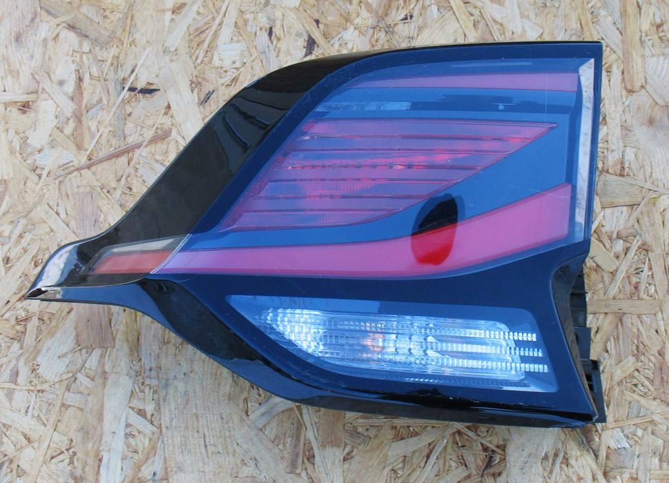 Kia Sportage V Lampa Lewa Tył opis 21-23r