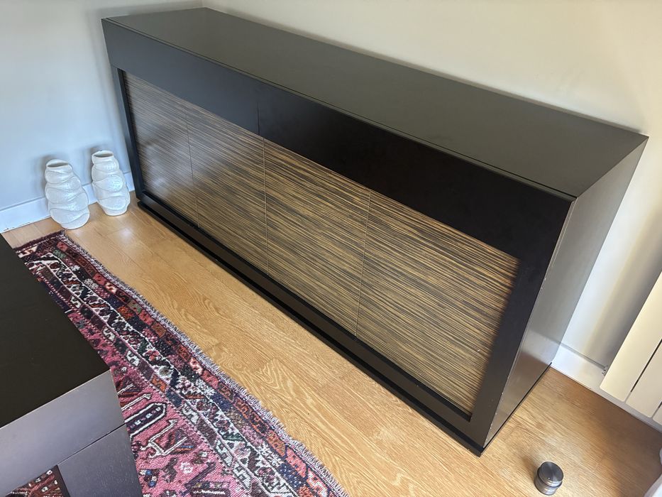 Conjunto de mesa e aparador qualidade superior