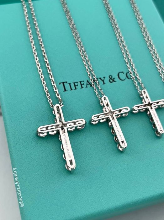 Золотые кресты в стиле Tiffany с бриллиантами