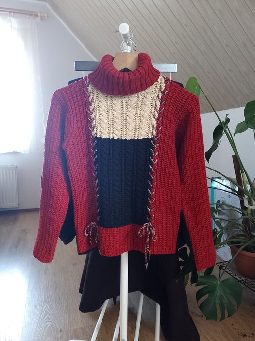 Wełniany bordowy sweter golf XS S
