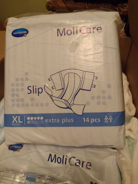 Pieluchomajtki Moli Care roz. XL