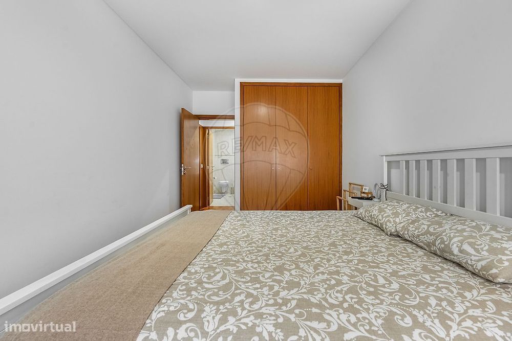 Apartamento T2 com suite e garagem fechada, em Nogueira, Braga!