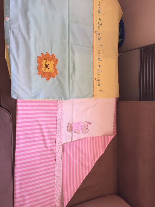 Roupas de berço bebé