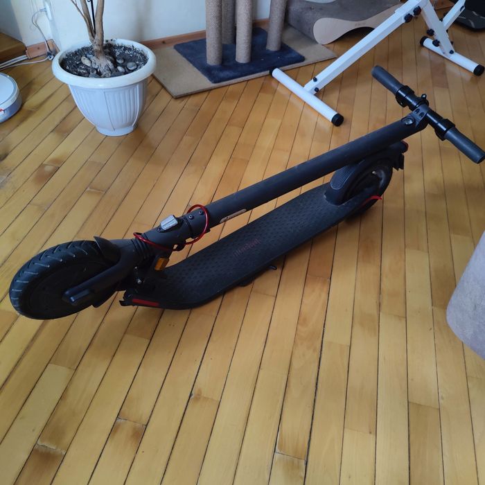 Продам електросамокат Ninebot E25D