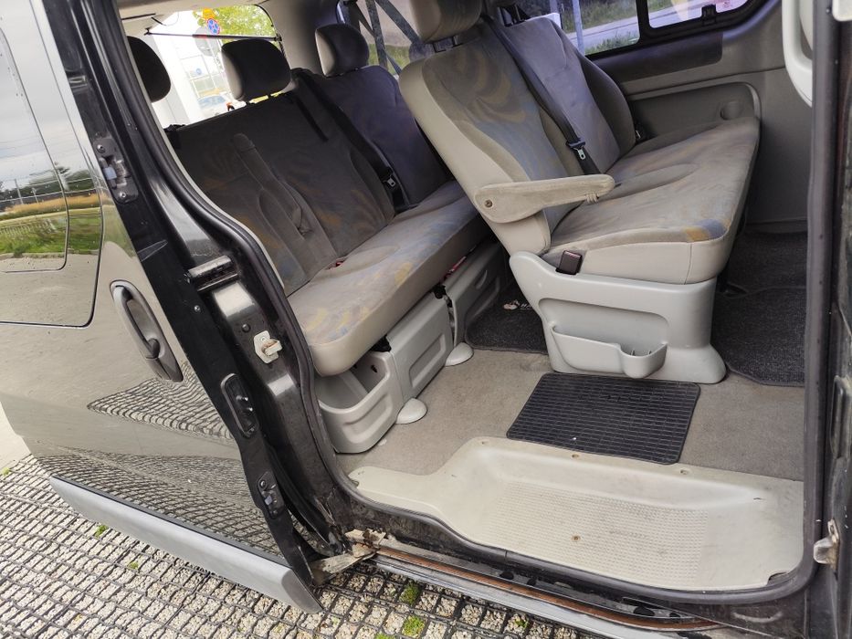 Renault Trafic Passenger 2.5 d.  2004 r.