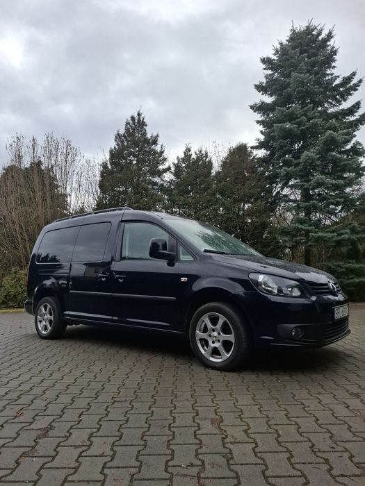 Volkswagen Caddy Maxi 2014 mały przebieg 7 osób