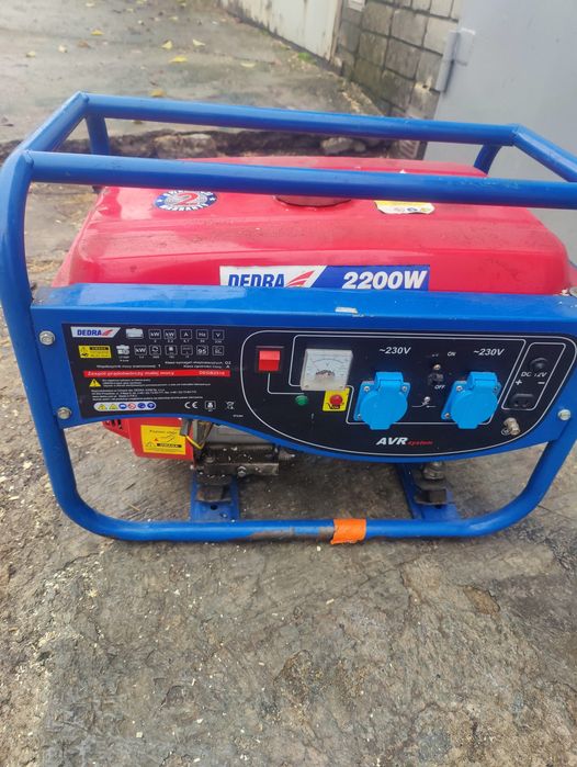 Бензиновый генератор Dedra 2.2 кВт