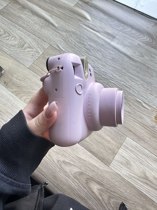 Продам Instax Mini 12 рожевий
