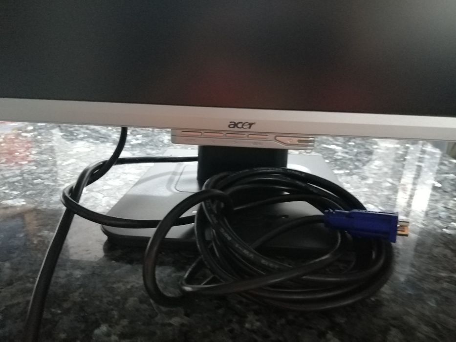 Monitor Acer 19"
