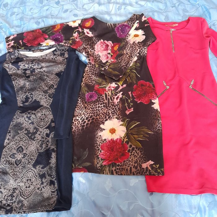 Сукні 42 розміру