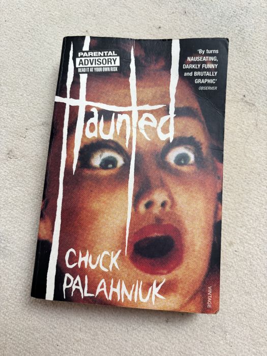 Ksiazka Haunted Chuck Palahniuk