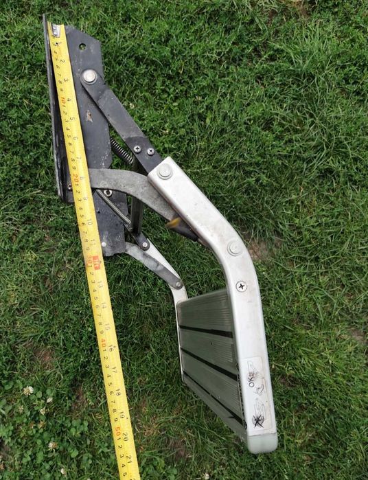 Schodek THULE do kampera lub przyczepy