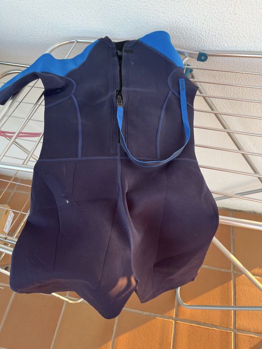 Fato surf verao marca decathlon