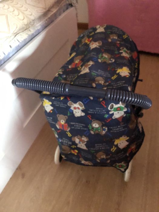 Carrinho de passeio para bonecos