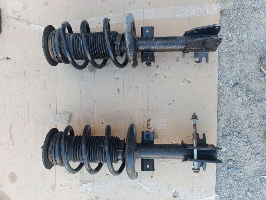 Амортизатор передний левый правый Renault Master 3 Opel Movano В сборе