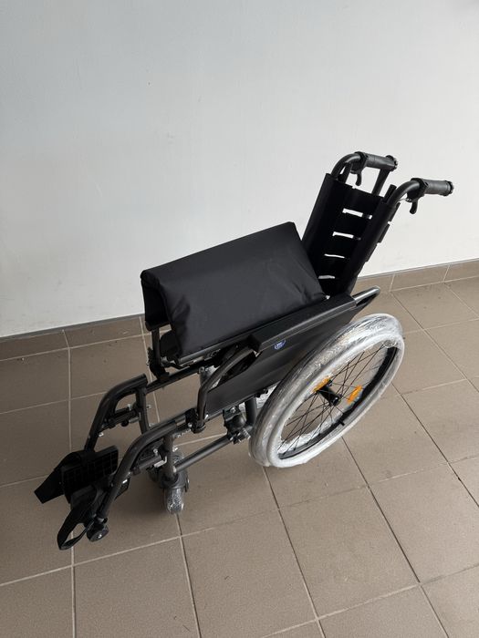 Wozek inwalidzki, vermairen D200