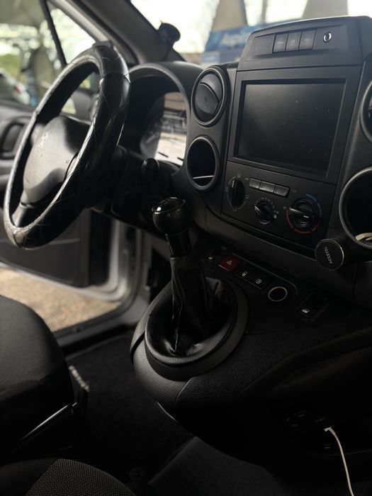 Peugeot Partner 1.6 hdi 3 lugares 2018